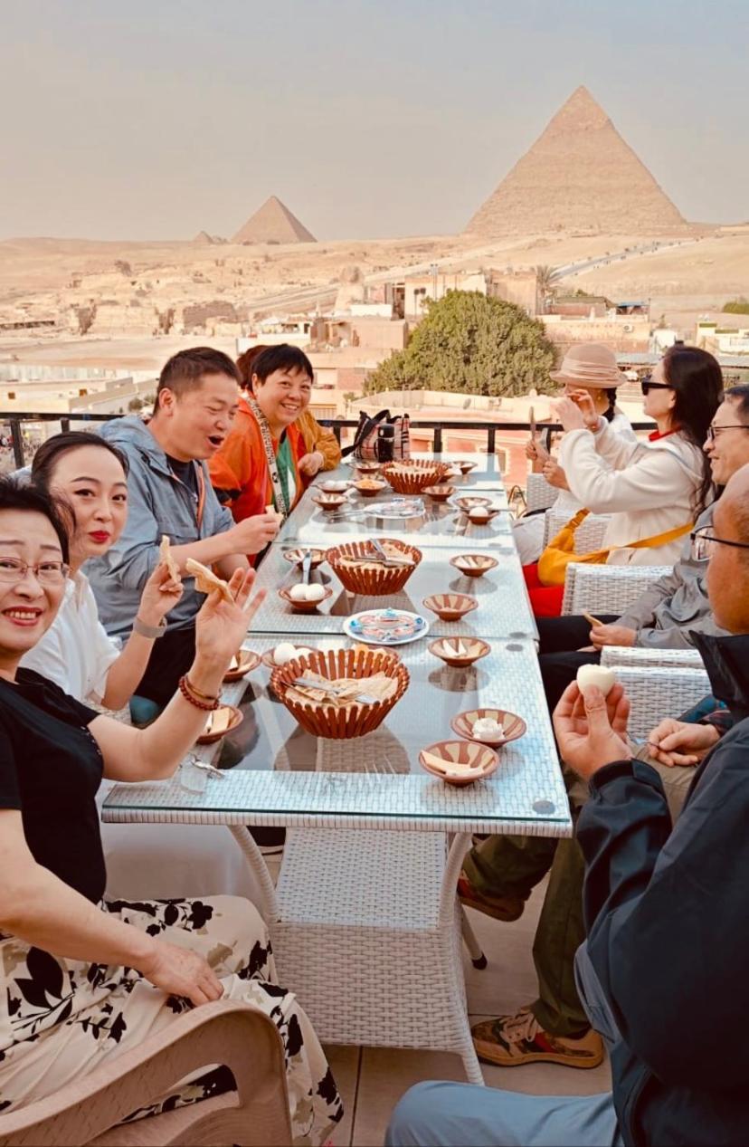 Golden Pyramids Inn Kafret el-Gabal 外观 照片
