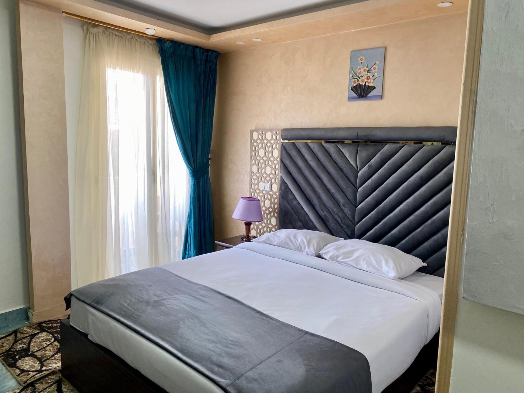 Golden Pyramids Inn Kafret el-Gabal 外观 照片
