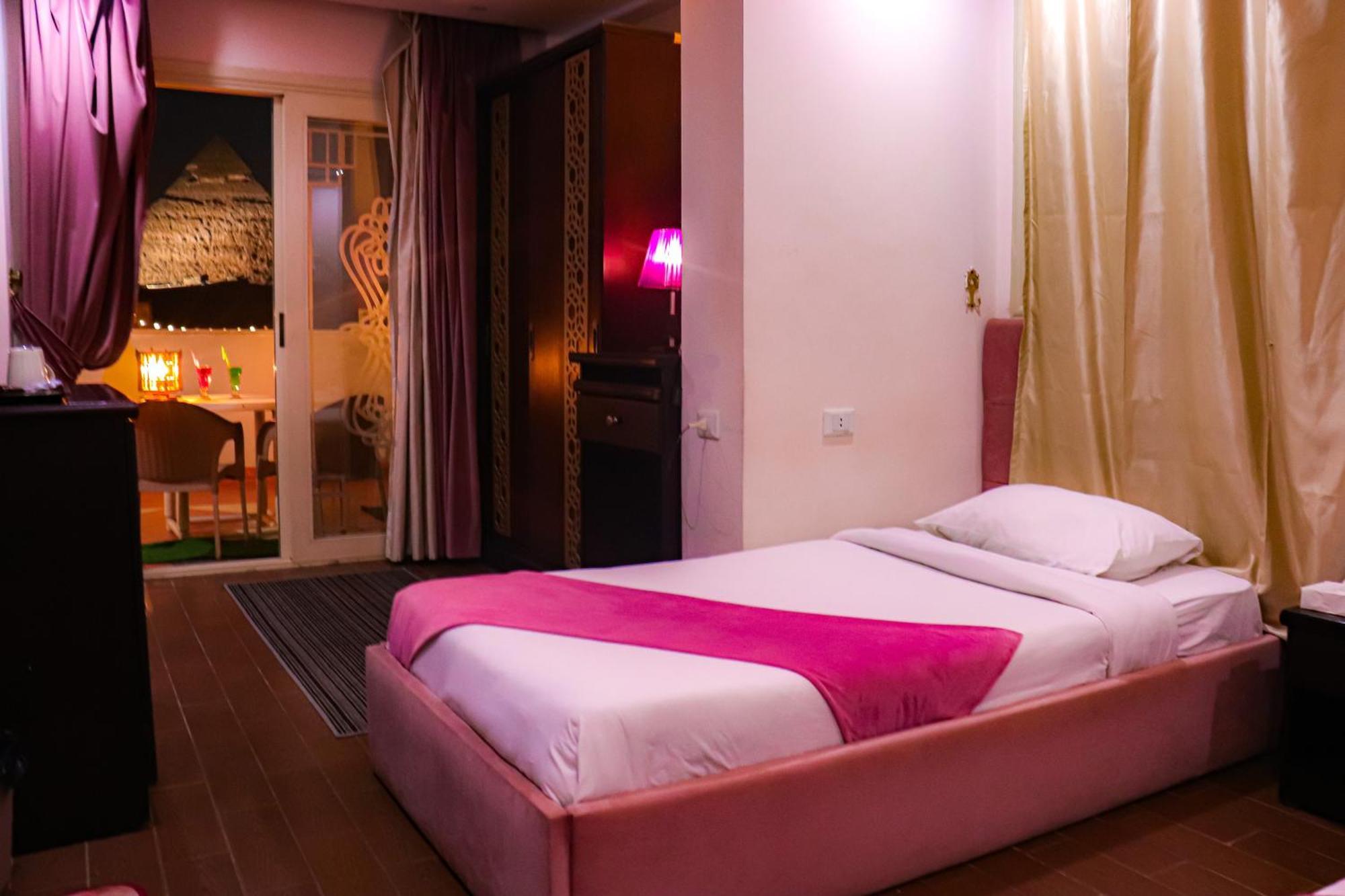 Golden Pyramids Inn Kafret el-Gabal 外观 照片