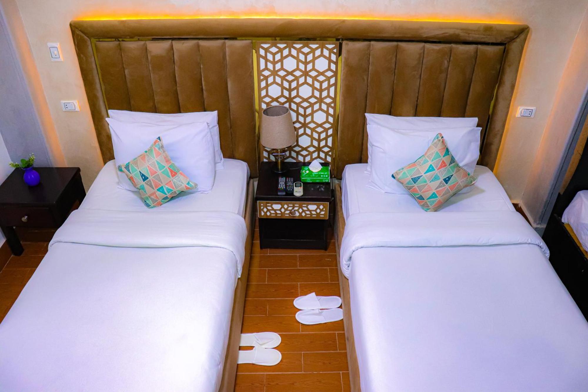 Golden Pyramids Inn Kafret el-Gabal 外观 照片