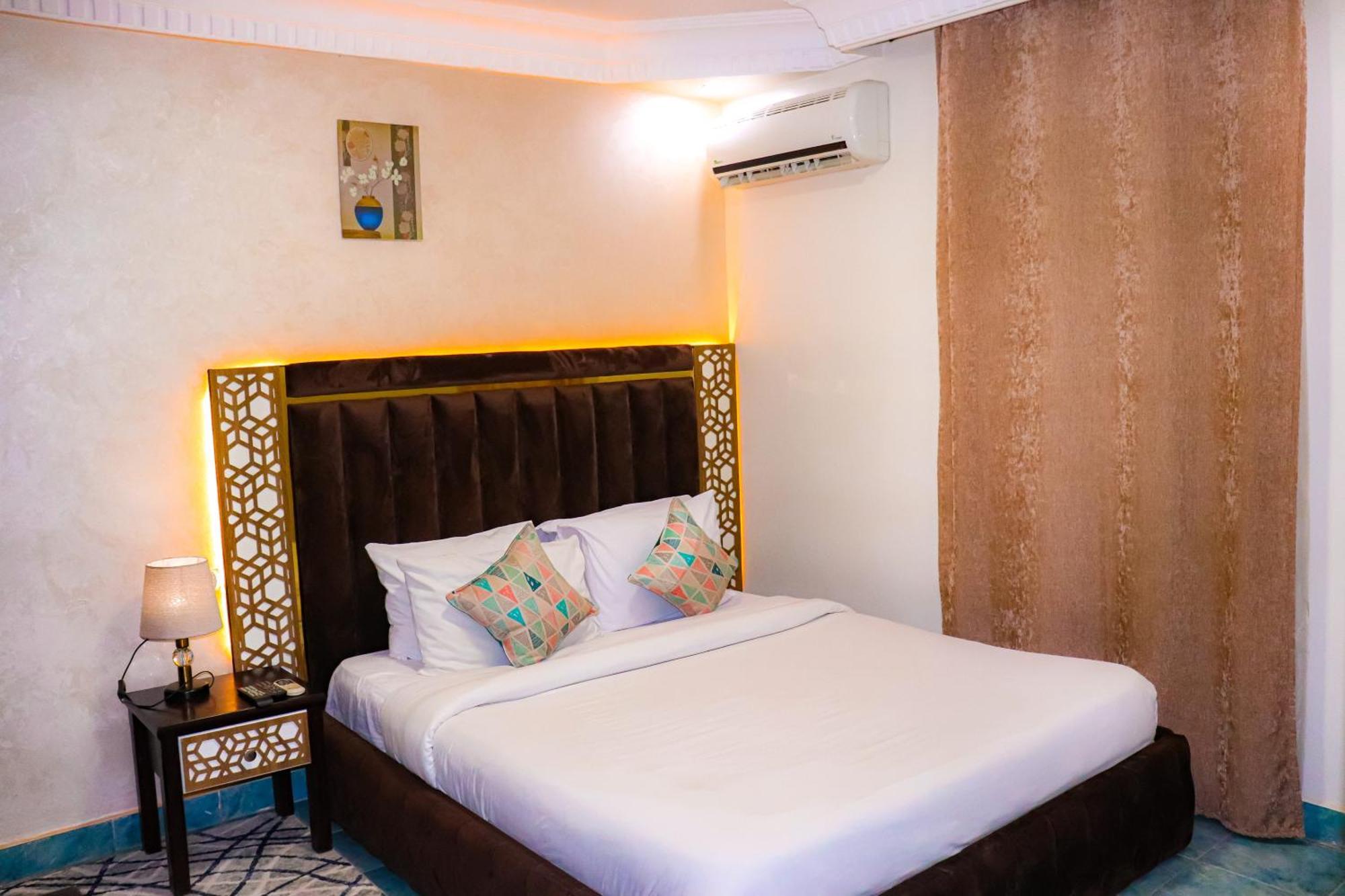 Golden Pyramids Inn Kafret el-Gabal 外观 照片
