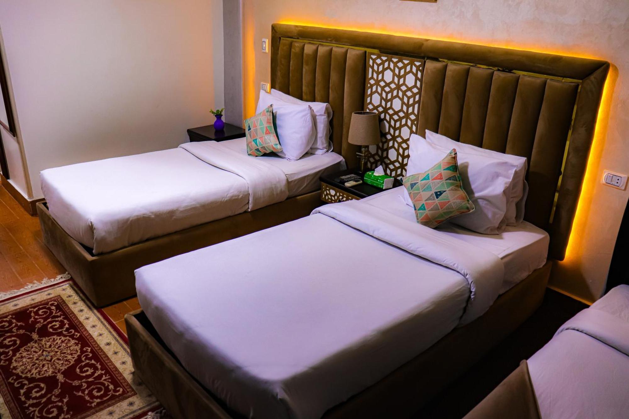 Golden Pyramids Inn Kafret el-Gabal 外观 照片