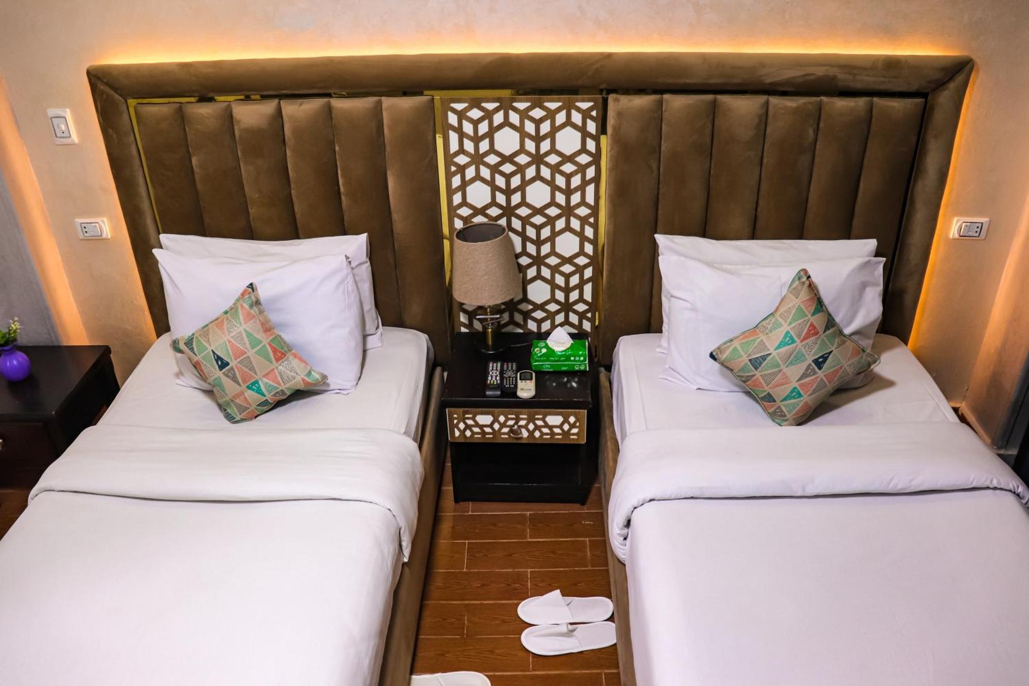 Golden Pyramids Inn Kafret el-Gabal 外观 照片